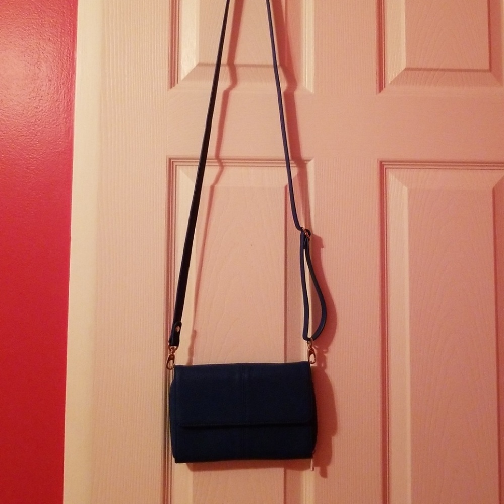 Thirty-one crossbody